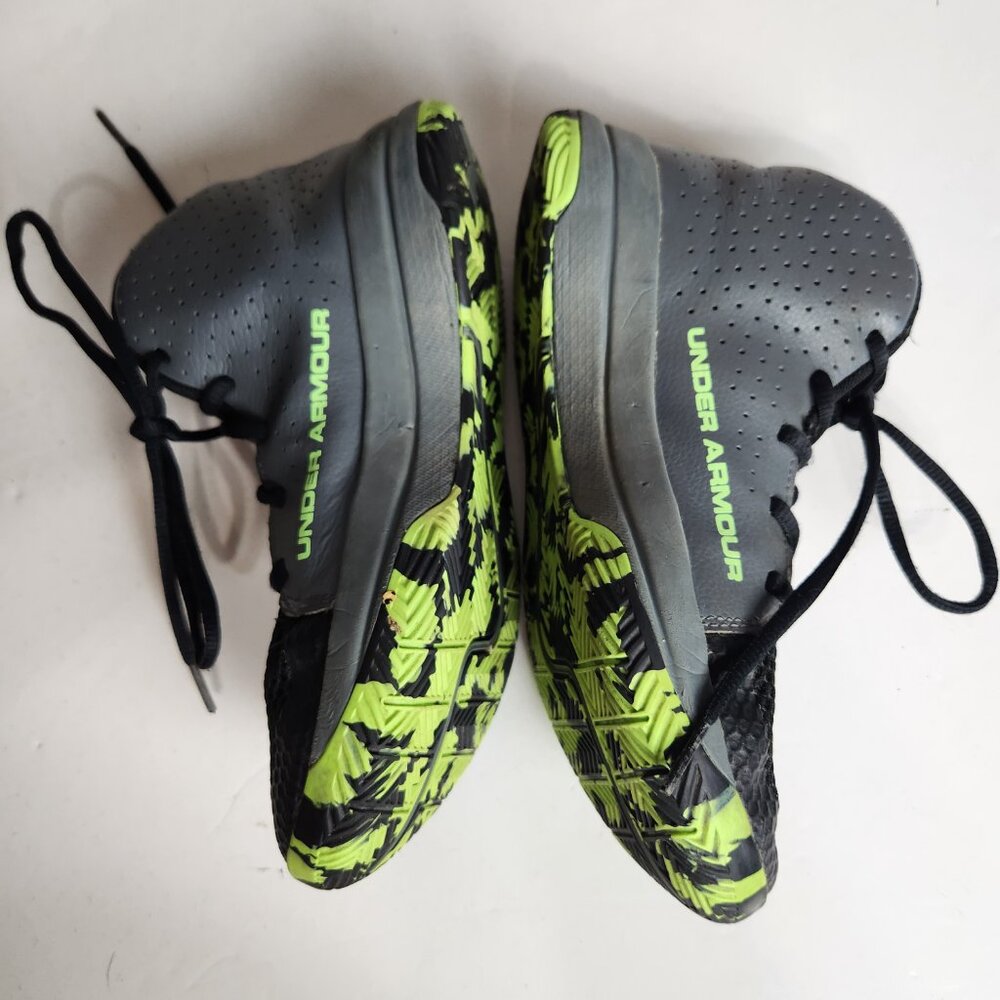 Under Armour GS Jet 2019 Basketball Shoe 3022121-100 Lime Gray Black Size 5Y